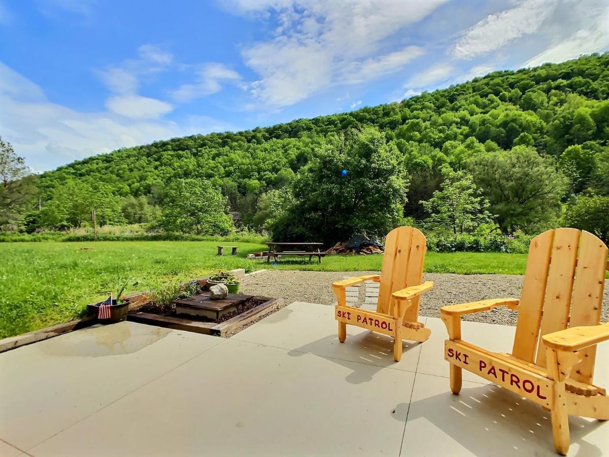 The Maples Apt - King Bed, Pet Friendly, Beautiful Views Ellicottville Dış mekan fotoğraf